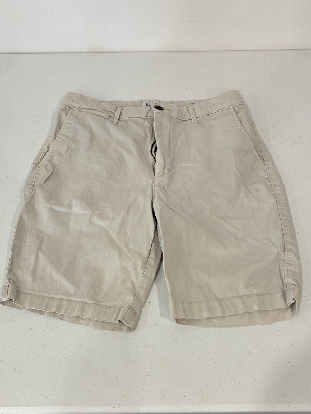 Goodfellow & Co Mens Size 28 Linden 28 Short Light Khaki Flat Front Chino 9”